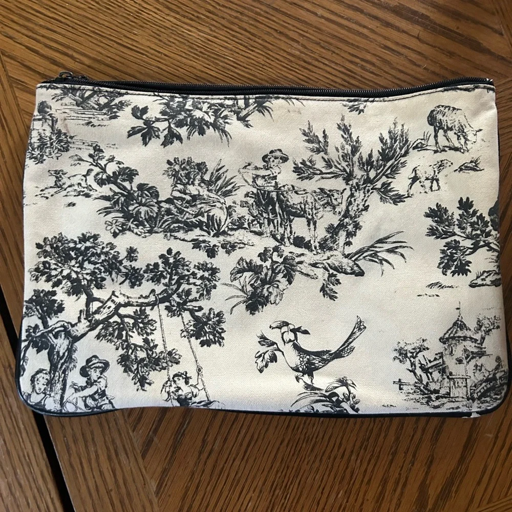 Toile Print Pouch Set